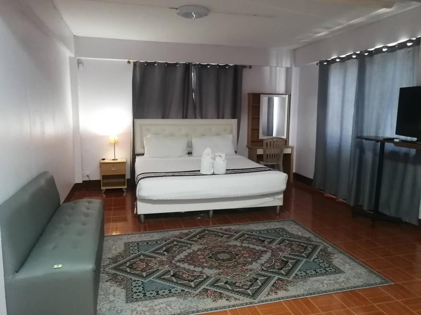 Beachfront Hotel Cha Am Cha-Am Dış mekan fotoğraf