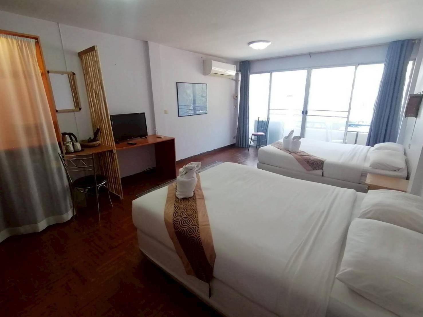 Beachfront Hotel Cha Am Cha-Am Dış mekan fotoğraf