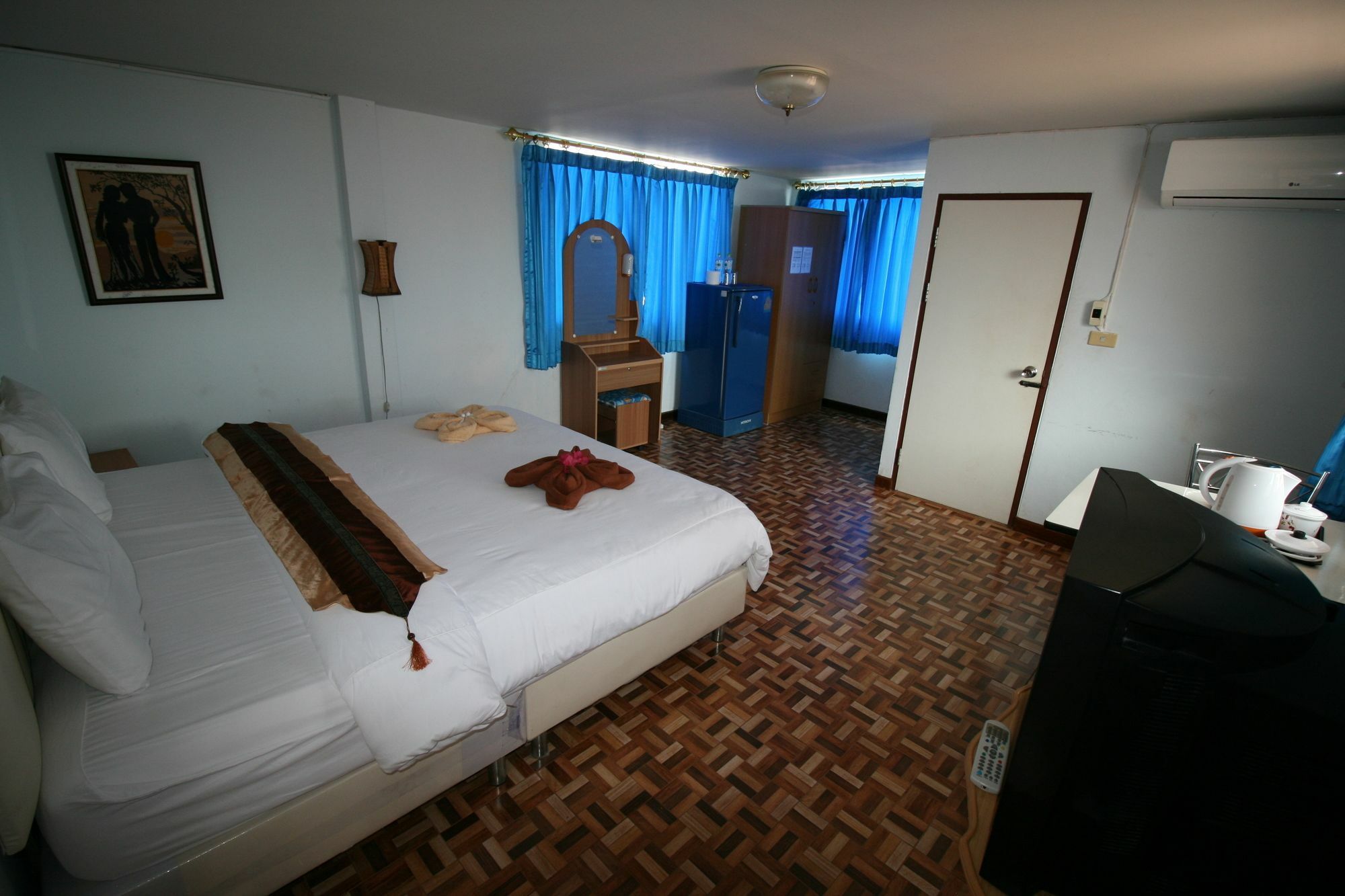 Beachfront Hotel Cha Am Cha-Am Dış mekan fotoğraf